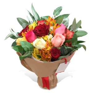 Ramo de flores con rosas de colores