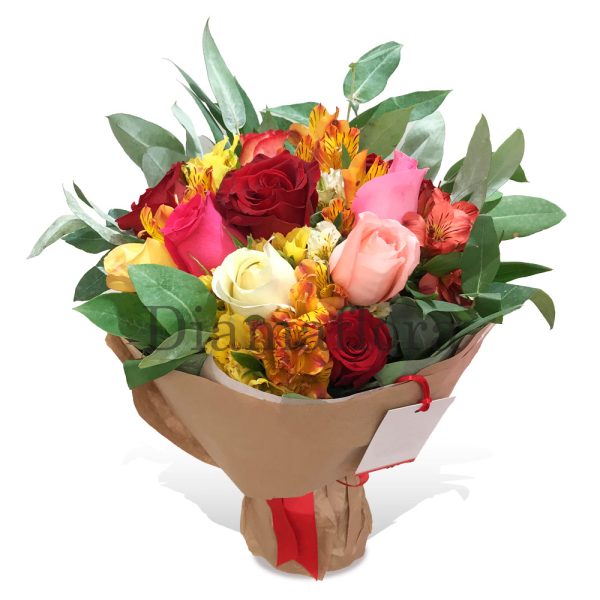 Ramo de flores con rosas de colores